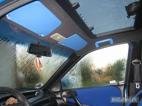 Opel astra f sedan solgt - en lækker ny maled kabine og ombetrukket himmel billede 2