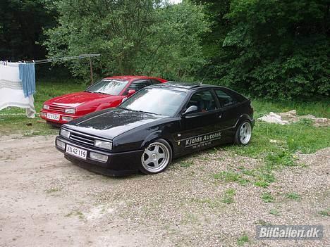 VW Corrado G60 solgt - Bemærk den dejlige LT campingbus i baggrunden=) billede 1