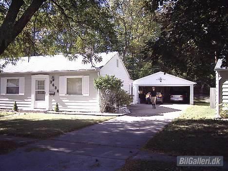 Cadillac DeVille SOLGT - Tja ;)... Hvis i kigger godt efter kan i se billederne er taget samme sted ;) billede 10