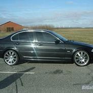 BMW 320i E46     (SOLGT)
