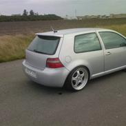 VW Golf IV TDI Solgt.