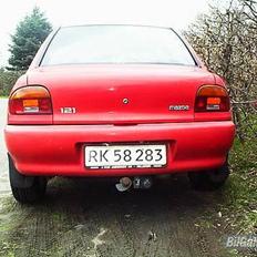 Mazda 121