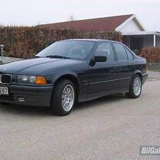 BMW 316i E36
