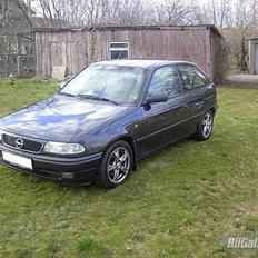 Opel Astra f solgt