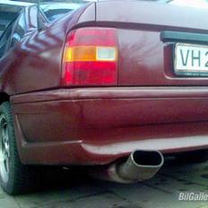 Opel Vectra a SOLGT!