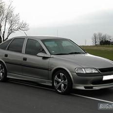 Opel vectra b  -efter- solgt!!