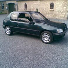 Peugeot 205 forever [SOLGT]