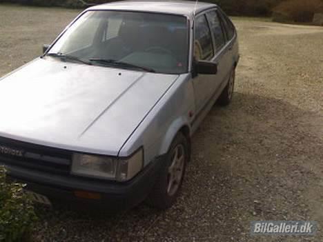 Toyota corolla dx SOLGT billede 4