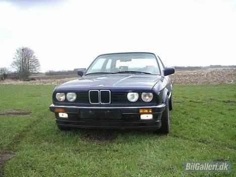 BMW 320i Solgt. billede 1