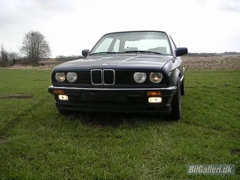 BMW 320i Solgt. billede 2