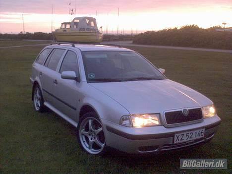 Skoda 1.6 octavia combi "solgt" billede 3