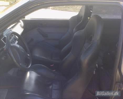 Ford escort SOLGT - men sider skide godt i dem... billede 6