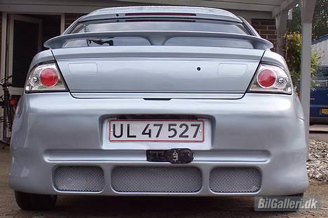 Mazda 323F Ba *SOLGT* - Indspartlet bagskørte! Udskåret til aftageligt træk billede 2