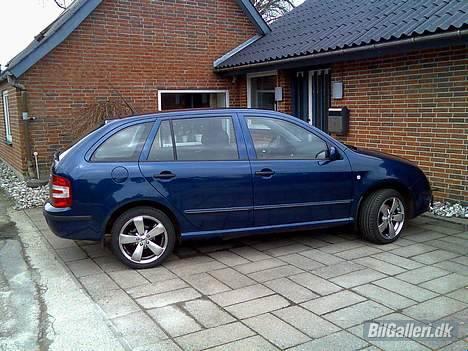 Skoda Fabia 1,9 TDI Combi - Så kom sommerhjulene på, det pynter! billede 10
