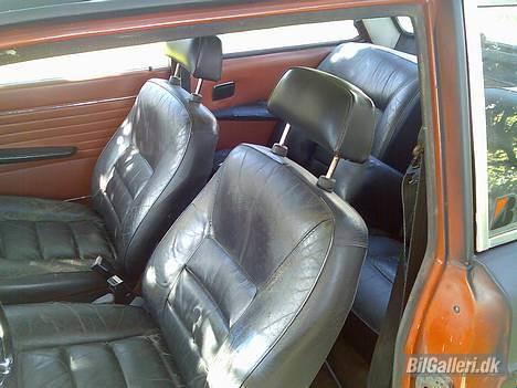 Volvo 142 "Flamin' Moe" - Sort læder billede 4