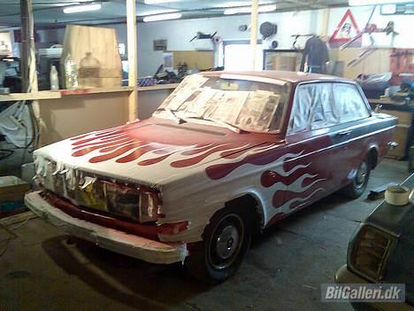 Volvo 142 "Flamin' Moe" - Flammer udskåret, så skal der matsort på! :-) billede 9