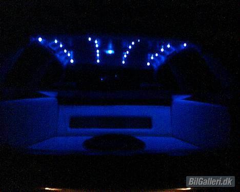 Honda civic (solgt) - så er jeg sku færdig med min stjernehimmel i civic´en. Ser kanon ud. var helt færdig lige til spisetid. hehe billede 20