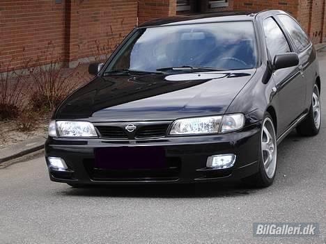 Nissan Almera billede 1