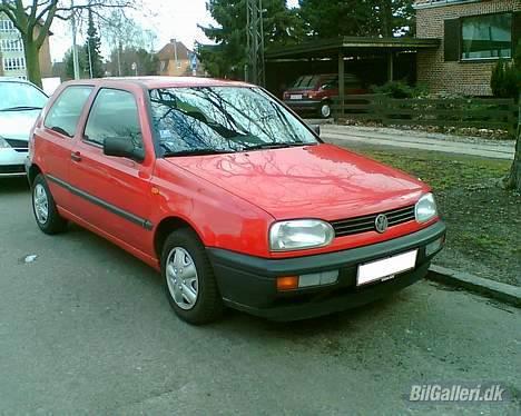 Peugeot 406 coupe - Har lige fået golfen her, skal nok igang med at bygge lidt på den  billede 11