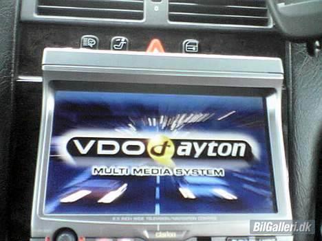 Mercedes Benz E300 TD (SOLGT) billede 6