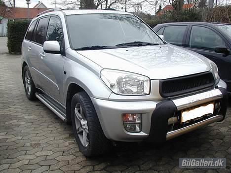 Toyota RAV4 - Solgt til min far billede 1