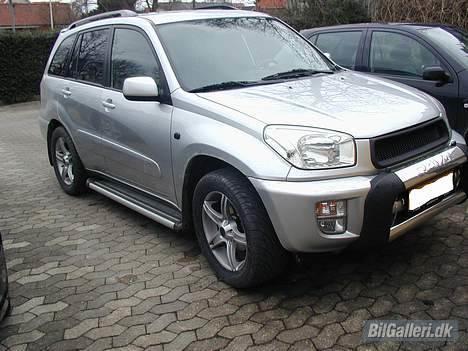 Toyota RAV4 - Solgt til min far billede 2