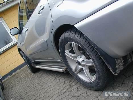 Toyota RAV4 - Solgt til min far billede 5