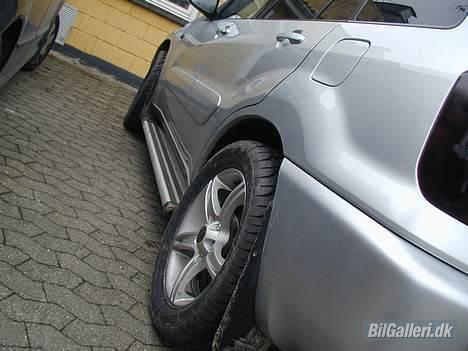 Toyota RAV4 - Solgt til min far billede 6