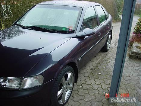 Opel Vectra B billede 1