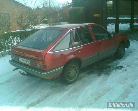 Opel ascona 1,6 SOLGT - hvis i afviser, så skriv hvorfor! billede 1