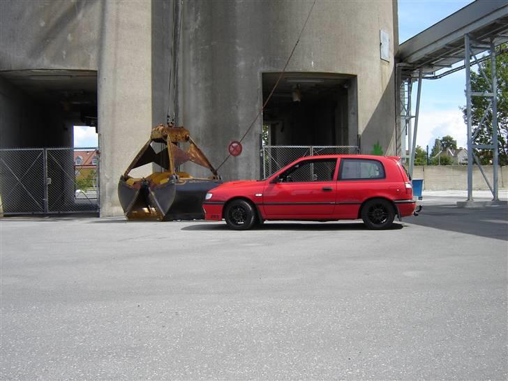 Nissan Sunny "Gadekrydset" billede 16