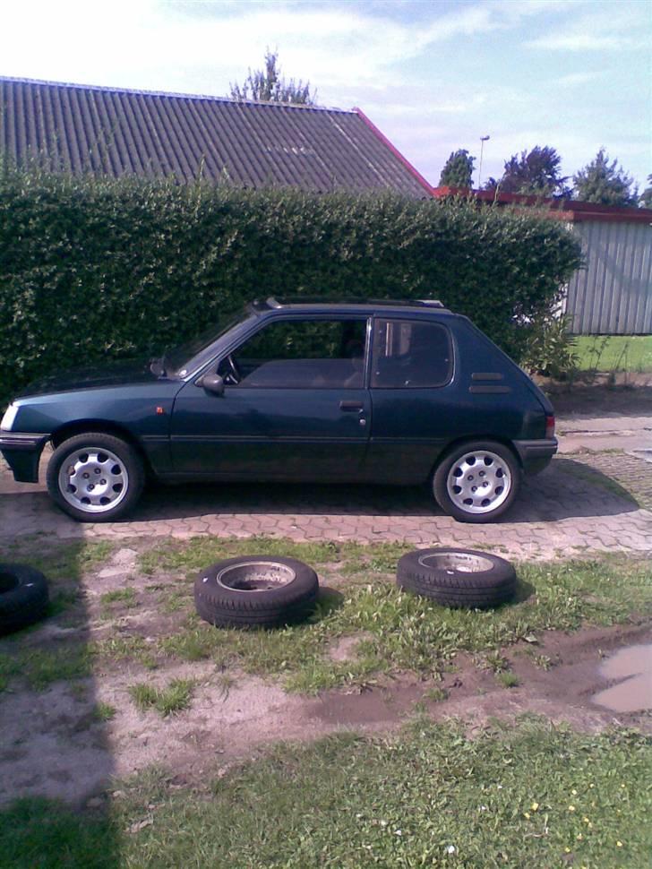 Peugeot 205 forever [SOLGT] billede 4