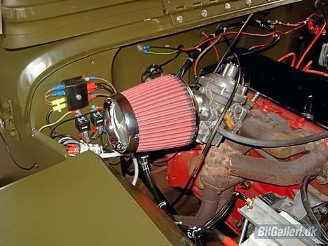 Jeep CJ2A - Volvo, stromberg, og et brianfilter... billede 6