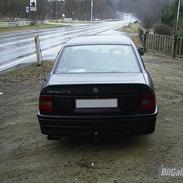 Opel Vectra  2000 16v