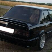 BMW 323i 2,7