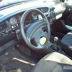 VW vento 1,8 "SOLGT"