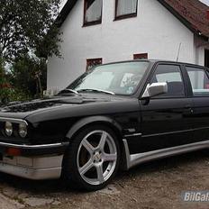 BMW E30   324 D