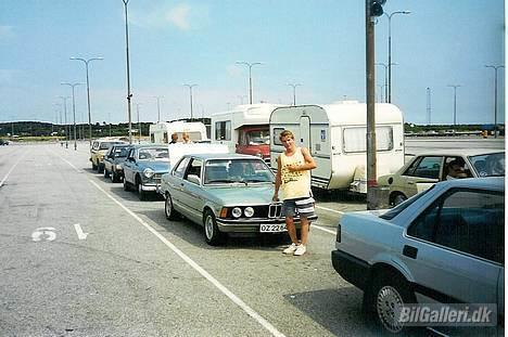 BMW 320 E21 *SOLGT* billede 2