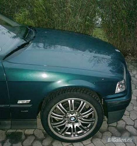 BMW E36 316i compact bavaria - Jeg kan altså godt li de fælge billede 2