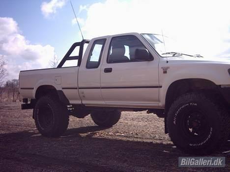 Toyota Hilux X-cab billede 7