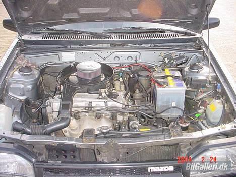 Mazda 323 billede 9