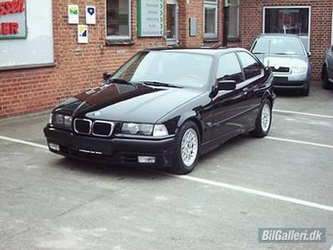 BMW 316 compact billede 1