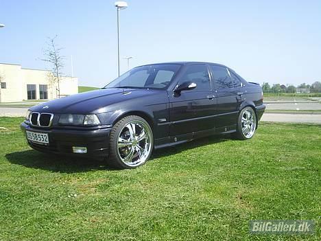 BMW 318I billede 1