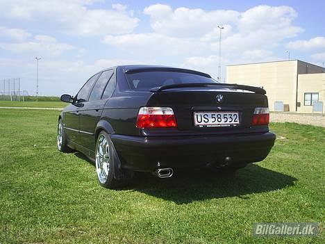 BMW 318I billede 3