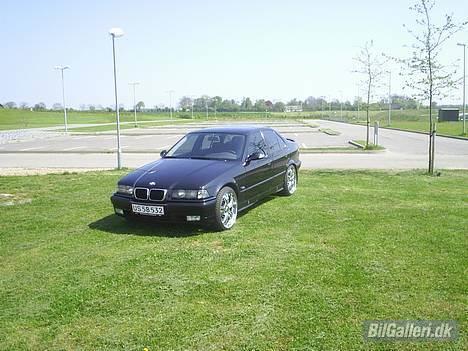 BMW 318I billede 4