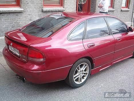 Mazda 626 GE - Min gamle bil som den så ud da den var hel... billede 1