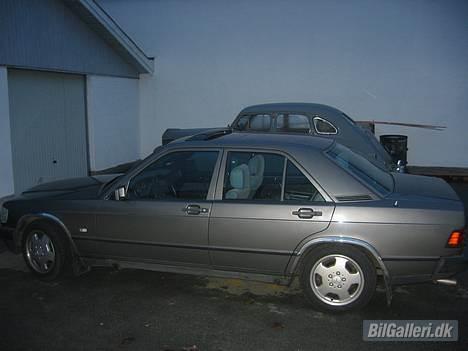 Mercedes Benz 190 E billede 2