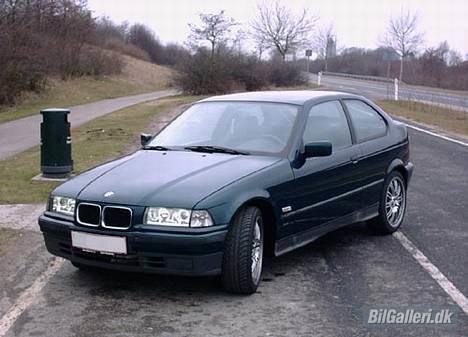 BMW E36 316i compact bavaria - Endnu et fra før den blev sænket billede 8