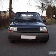 Renault 5 GTL død