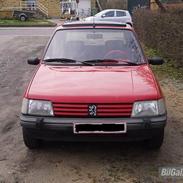 Peugeot 205